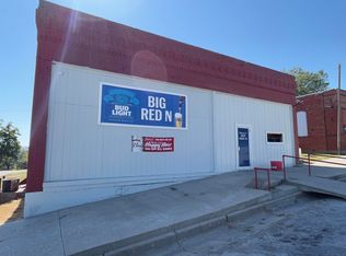 221 E Main St, Salem, NE 68433