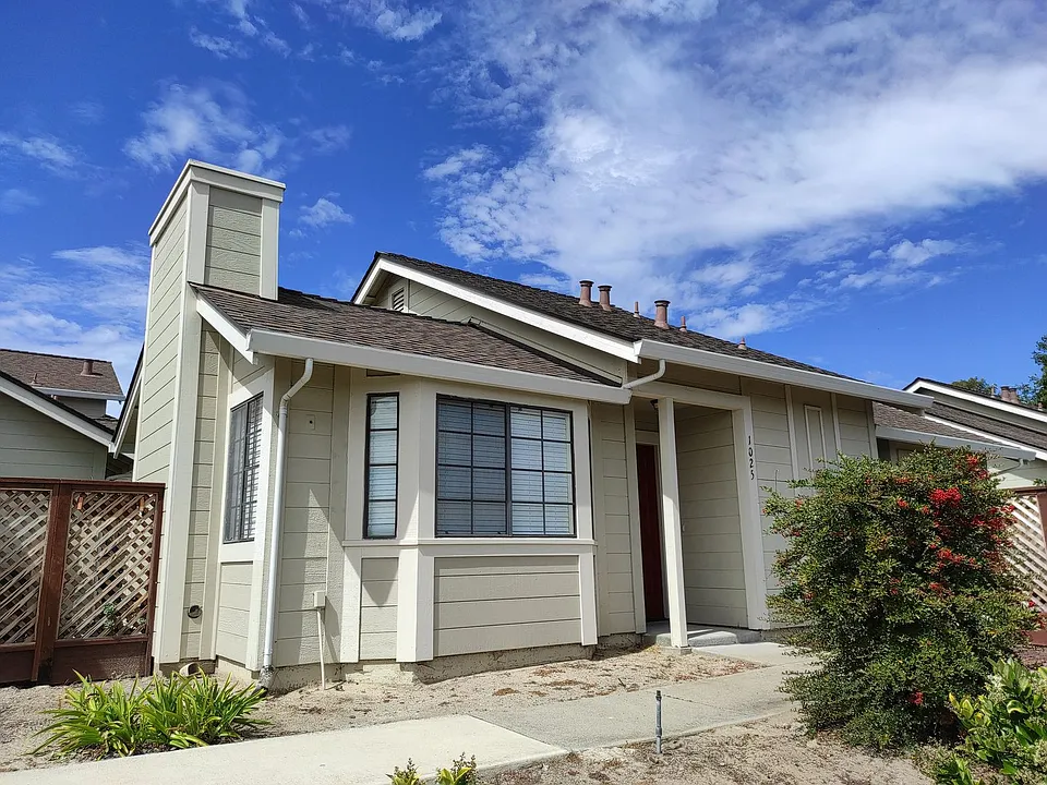 1025 Highlander Dr