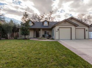 2967 Nicolet Ln, Redding, CA 96001