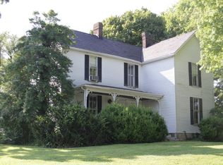 3752 Heads Church Rd, Cedar Hill, TN 37032