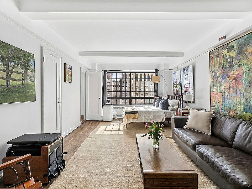 1st image of 10 Park Ave #12F