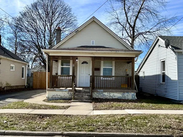 11 Greenlaw Pl, Saint Catharines, ON L2R 4S5