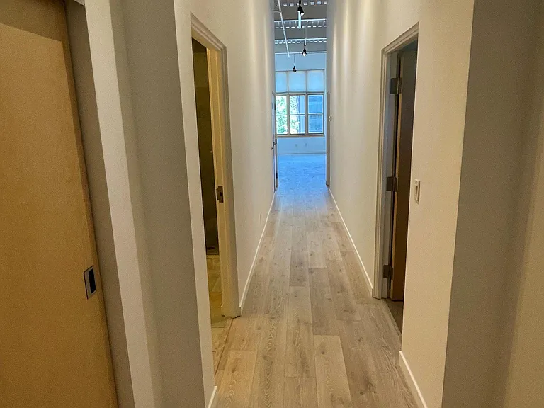 231 Robinson St #202 — Photo 11