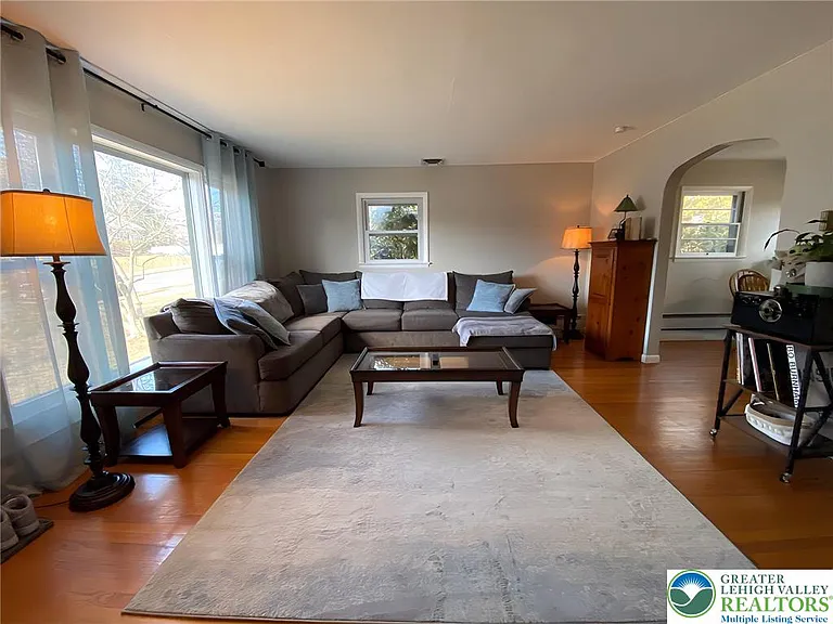 725 N Berks St — Photo 2