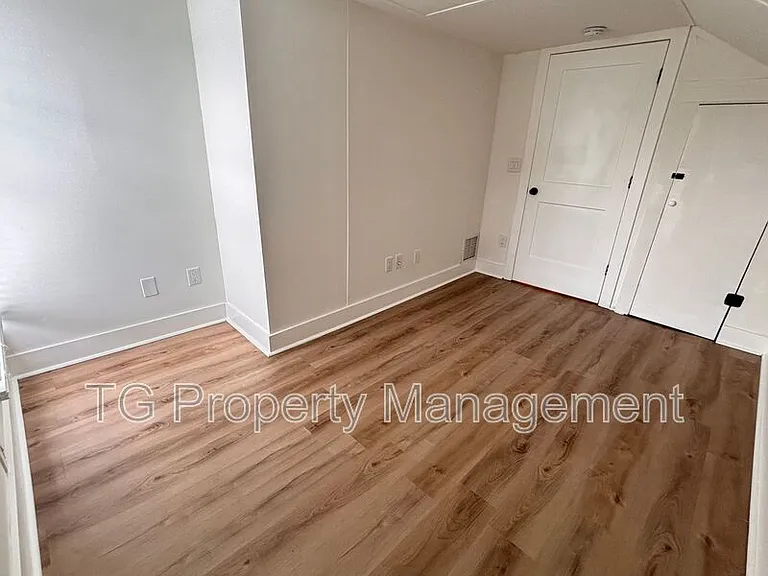 30 Sanford St #B — Photo 21