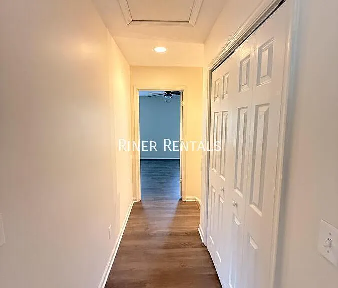 2412 Millwood Loop — Photo 8