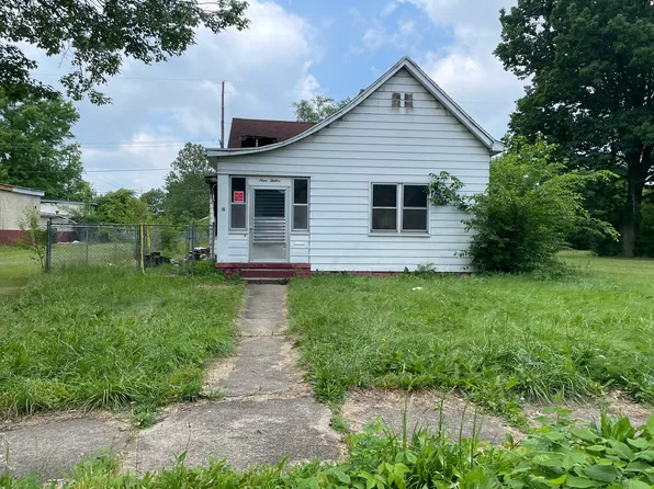 912 N 8th St, Terre Haute, IN 47807