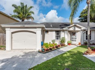 11747 SW 99th Ln, Miami, FL 33186