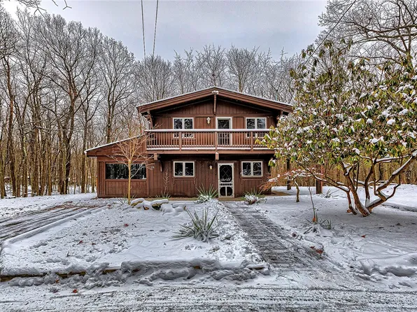 248 Greenbrier Rd, Acme, PA 15610