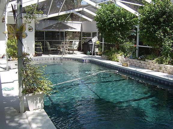 Olympic Pool with Bath