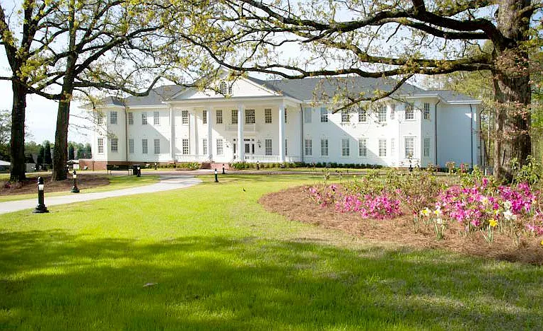 Taylor Brawner Park (walking distance)
