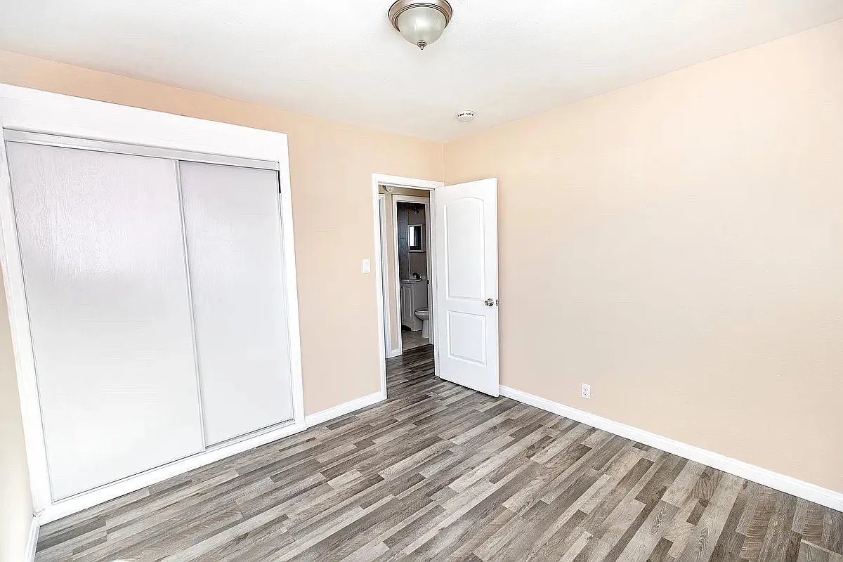 3264 Minnesota Ave — Photo 4