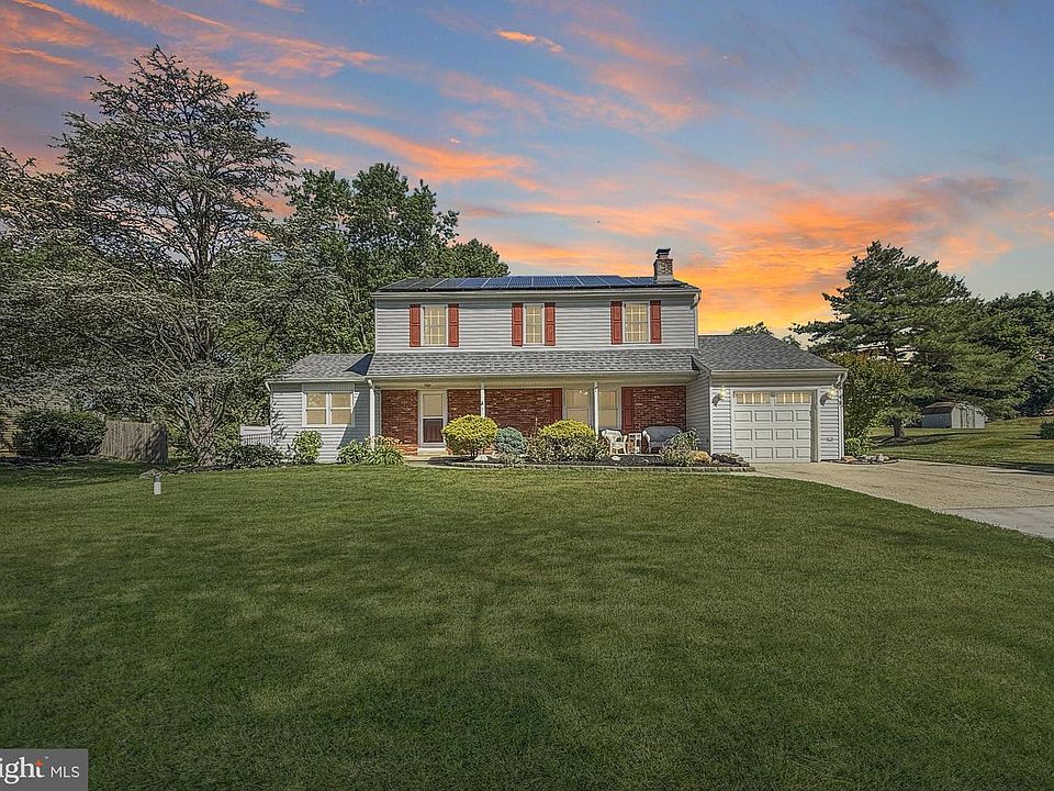 1st image of 71 Coachman Dr
