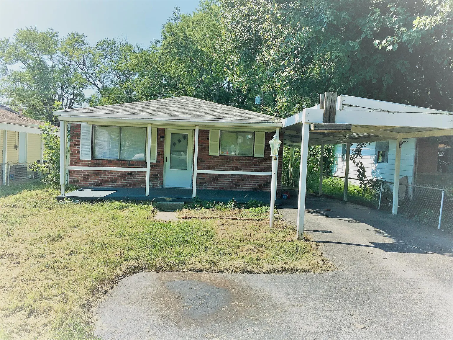 3 bed, 960 sqft, $1,250 — Photo 1