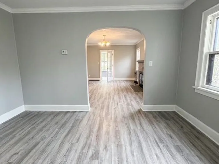3422 Fremont St — Photo 2