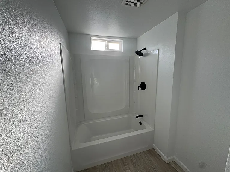 127 NE Benton St — Photo 17
