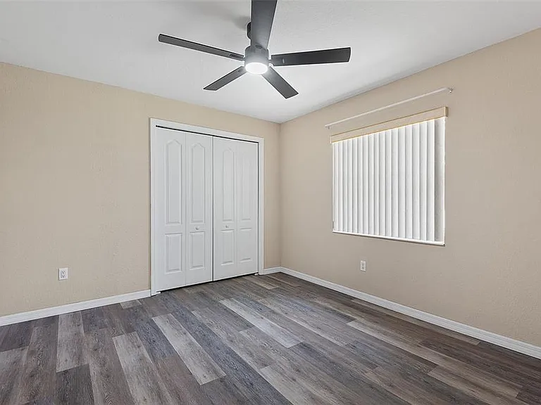 14 Colechester Ln — Photo 38