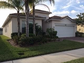 Home For Sale In Heritage Oaks is a Kennedy built community within