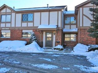 5727 Cambridge Cir, Racine, WI 53406