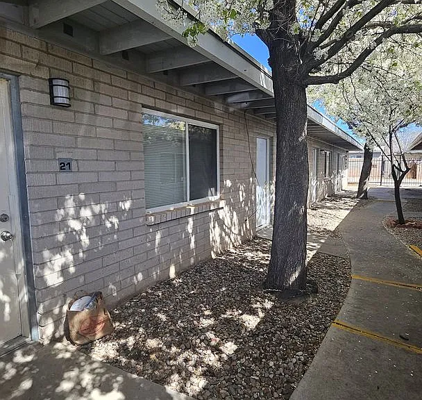 1100-1108 Arizona St SE — Photo 9