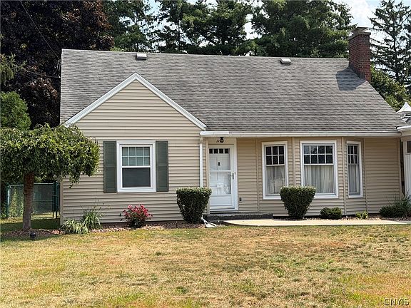 2nd image of 117 Fay Park Dr