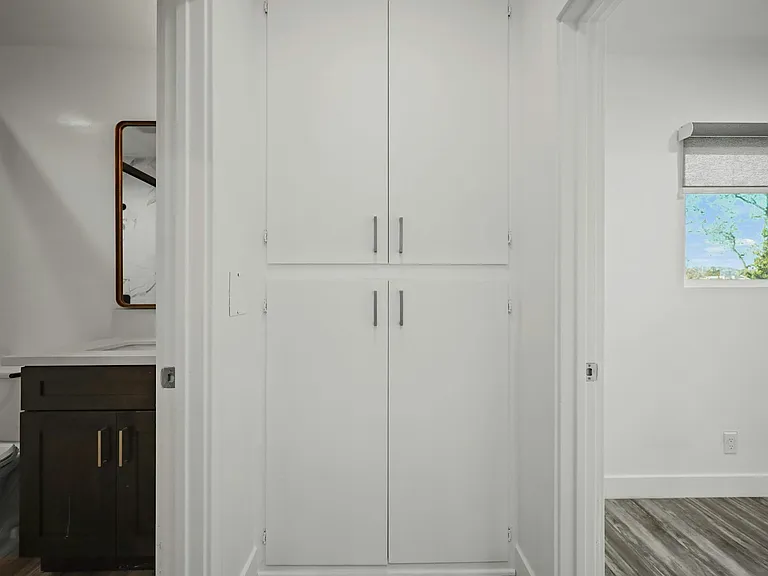 451 Coronado Ter #4 — Photo 10