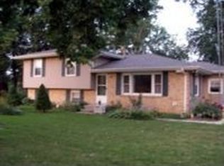 5089 S Hidden Heights Rd, Oregon, IL 61061