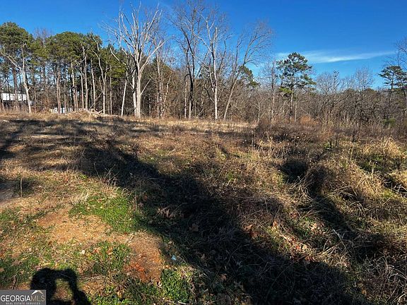 5th image of 3092 Miller Rd