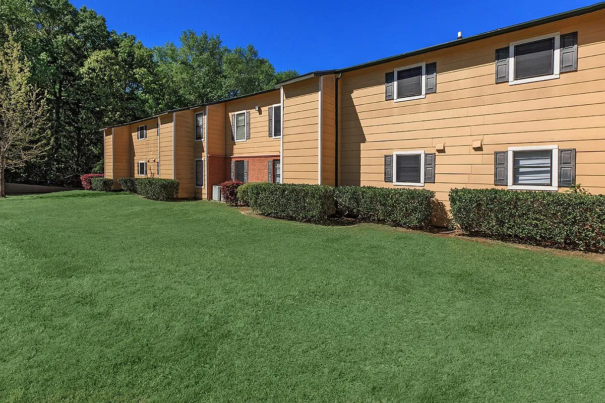 Rose Valley Apartments — Photo 1