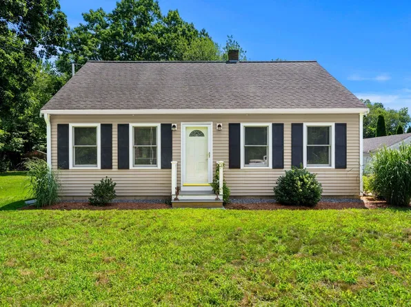 13 Sandy Pond Rd, Ayer, MA 01432
