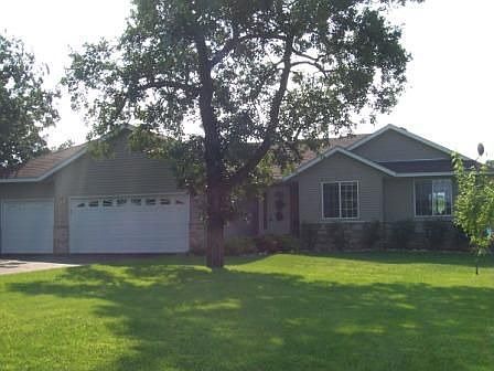 1st image of 622 Cherry Ln