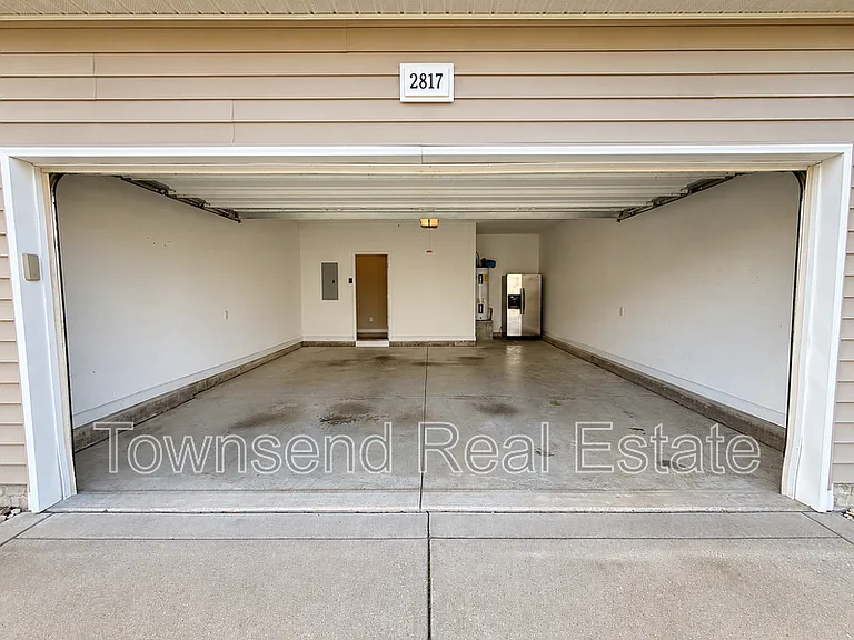 2817 Blockade Runner Dr — Photo 3