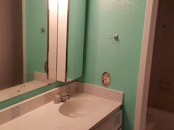 4th image of 9090 S Braeswood Blvd APT 2
