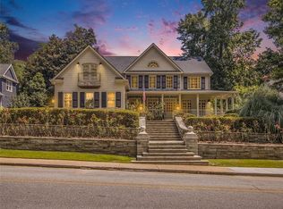 3857 Ivy Rd NE, Atlanta, GA 30342