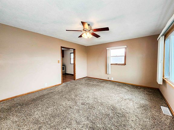 4th image of 805 Glenwood Blvd