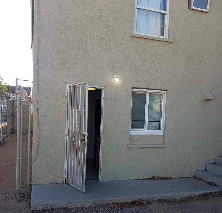 1st image of 15504 4th St #C