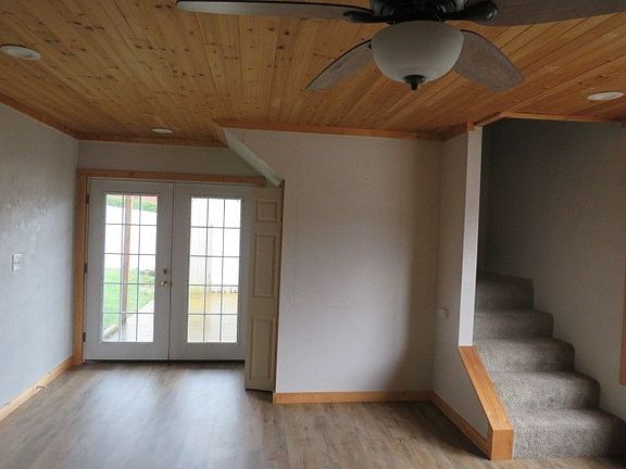 4th image of 2337 Locust St