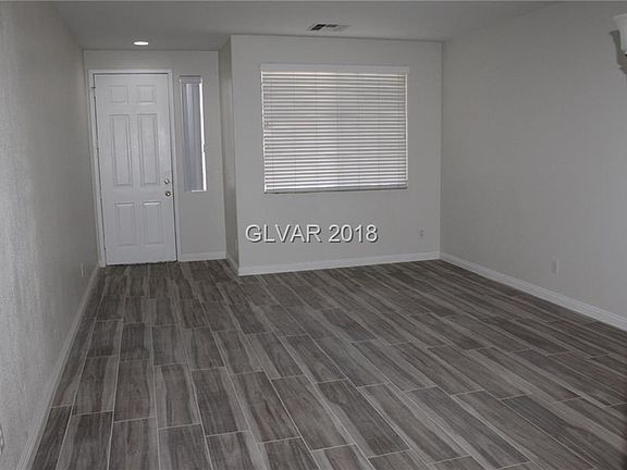 3rd image of 7685 Balmoral Mills Ct