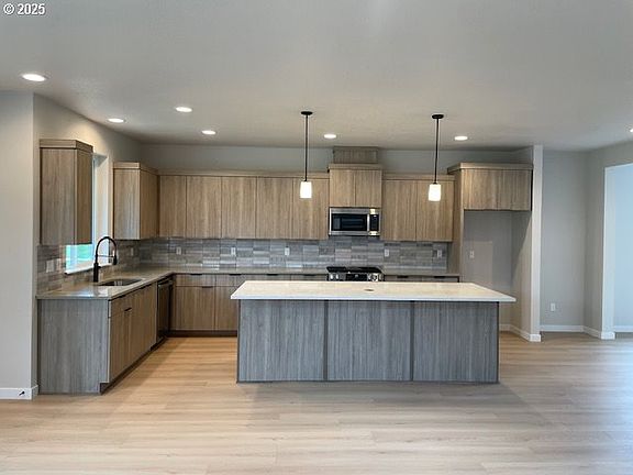 4th image of 8230 SE Orion Ln SE