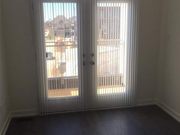 2nd image of 3165 Mintwood Cir