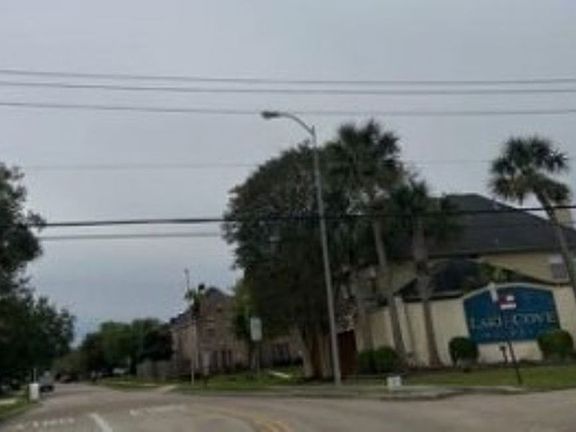 Exterior Neighborhood (street photo)
