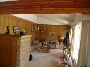 808 S 14th St, Thermopolis, WY 82443