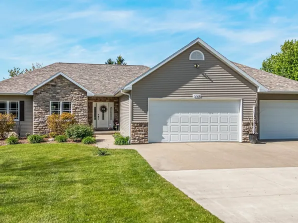 W6724 Charleen Ln, Greenville, WI 54942