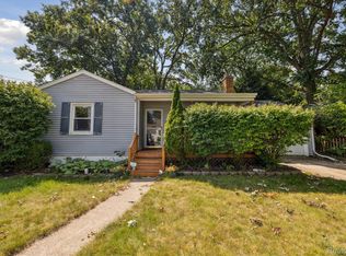 1403 W Rundle Ave, Lansing, MI 48910