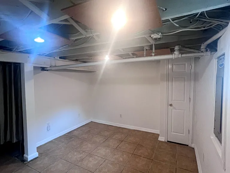 6113 Arbor St — Photo 27
