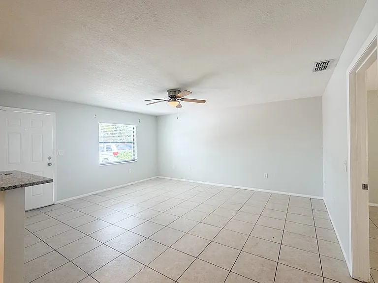 153 Old Englewood Rd — Photo 6