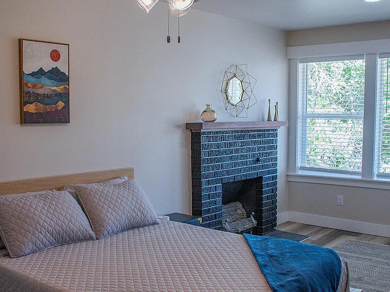 821 S Ash St — Photo 6