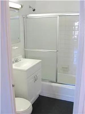 Rented by Domus Realty | media 16