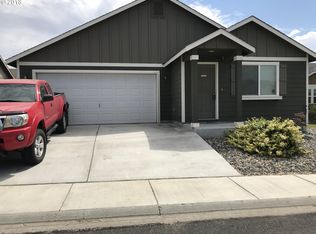 190 Dark Canyon Ave, Umatilla, OR 97882