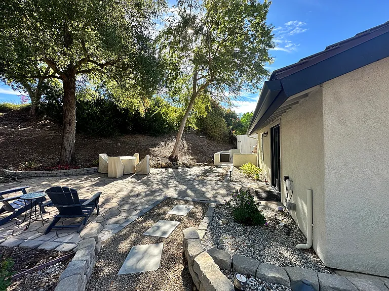 1350 Camino Cristobal #B — Photo 18